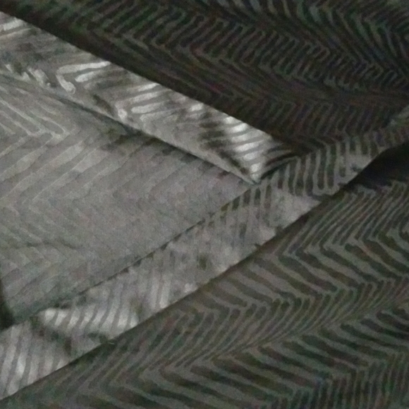 EUC Blouse - Picture 5 of 7